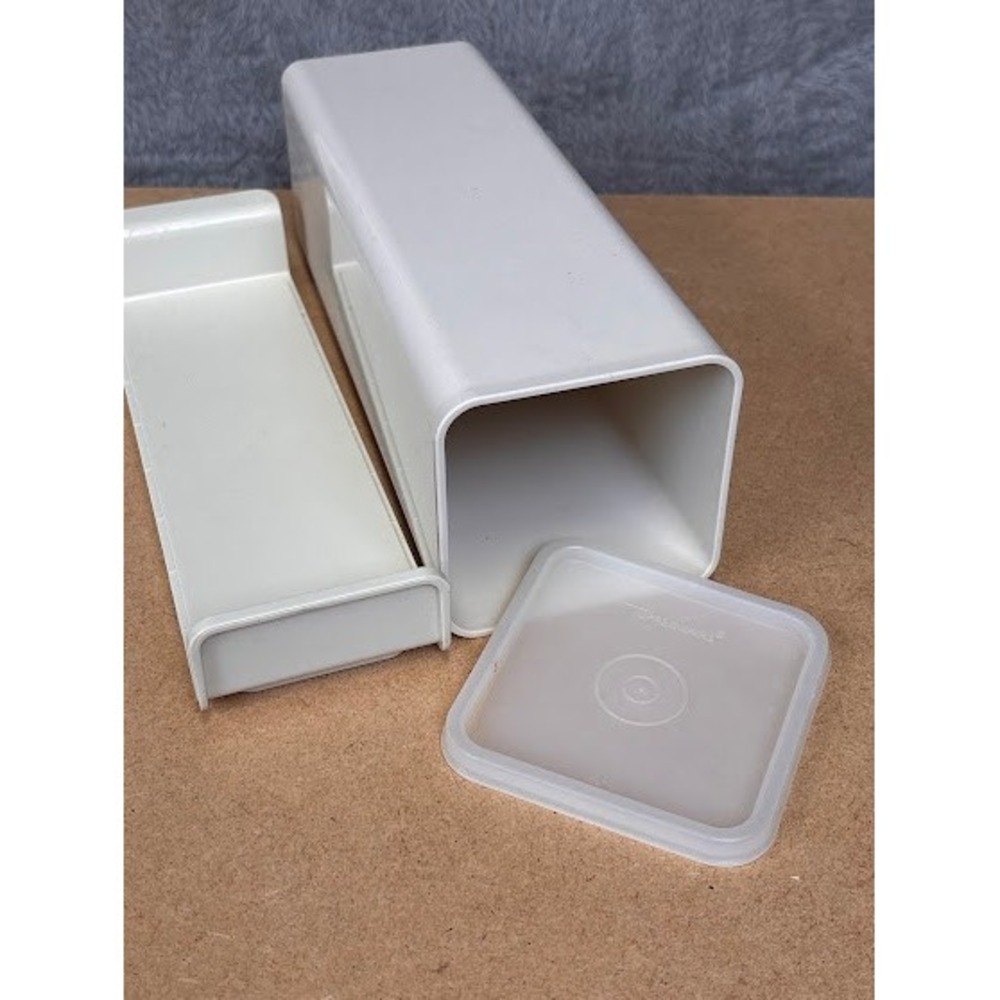Vintage Tupperware White Rectangular Cracker Keeper‎ Storage Container Tray 1667